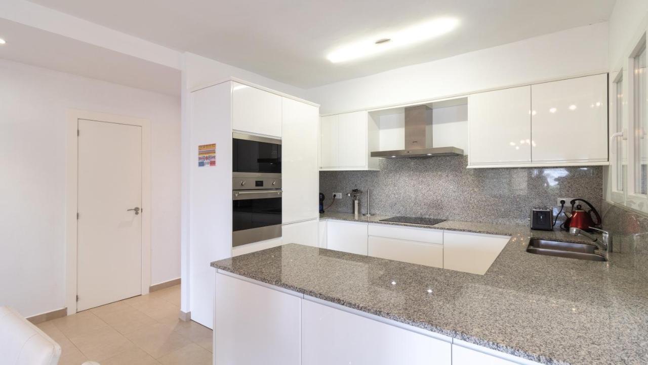 Modern 2 Bedroom Apartment 100 M From The Beach Javea Exterior photo